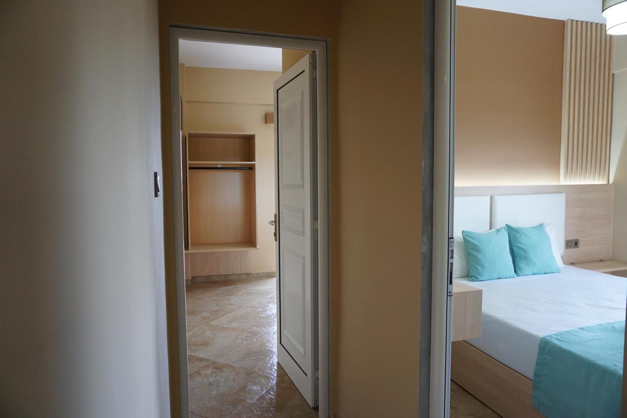 Aparthotel House Michalis Sarti Zewnętrze zdjęcie